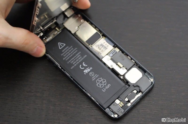 iPhone 5 đã có thể được thay pin miễn phí tại Việt Nam