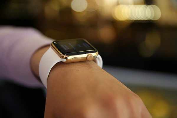 Đồng hồ Apple Watch mạ vàng
