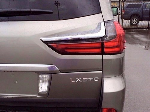 Lexus LX570 2016 lộ diện hoàn toàn qua ảnh