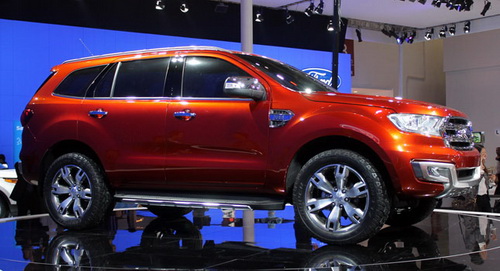 Ford Everest và Toyota Fortuner: Dẫn đầu khả năng vượt địa hình xấu