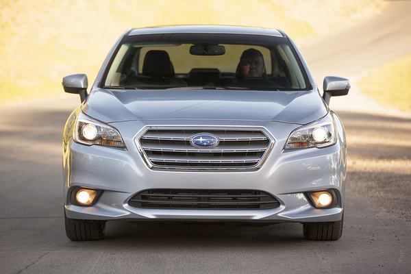 Subaru Legacy và Hyundai Sonata: Lựa chọn tuyệt vời cho người yêu sedan