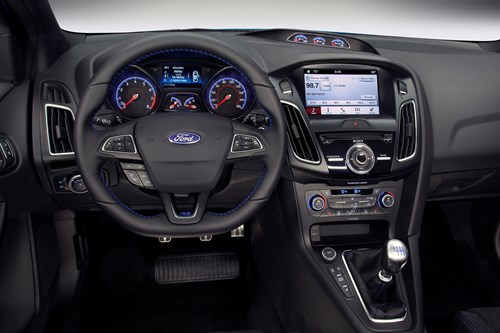 Ford Focus RS 2016 - chiếc Focus mạnh nhất Ford từng sản xuất